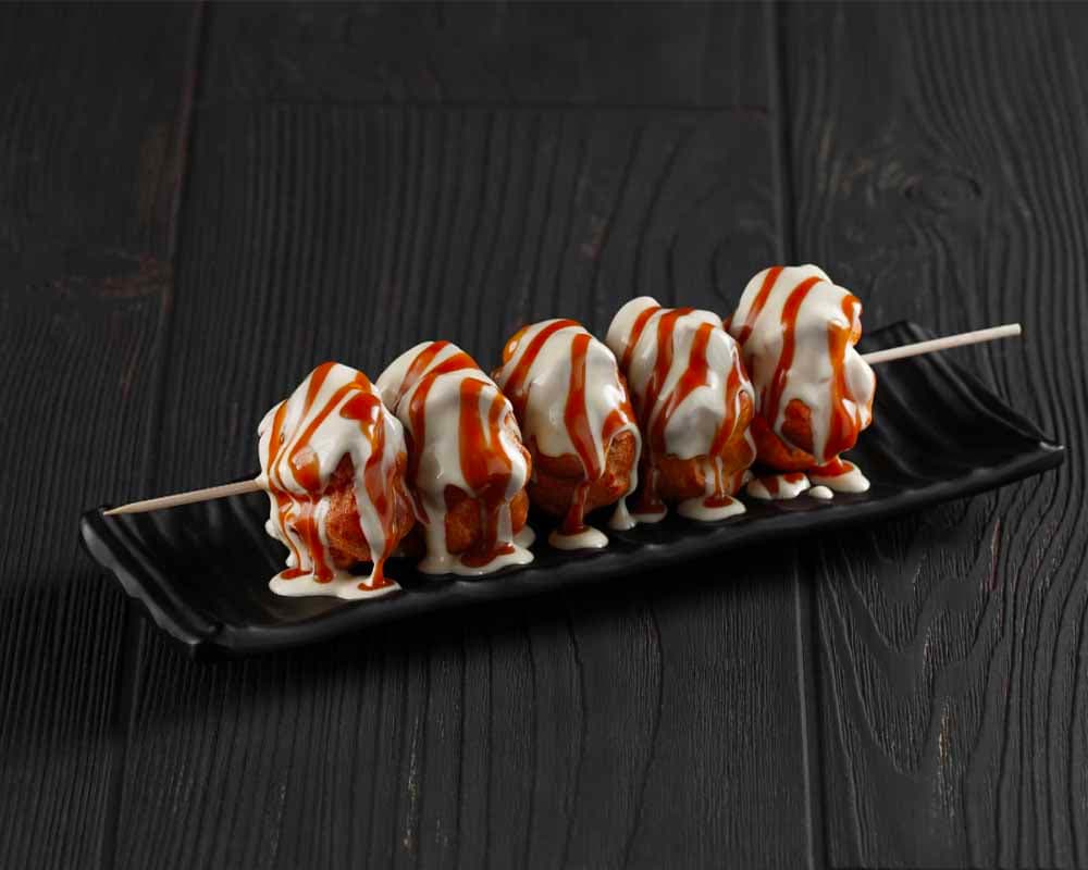 Brochettes de profiteroles au caramel