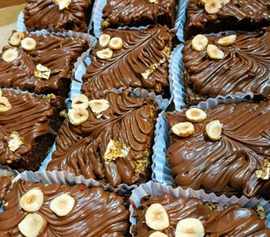 Brownie aux noisettes et mordjane