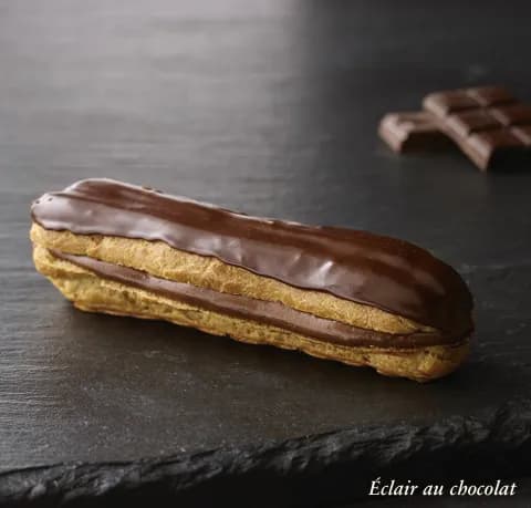 Éclair au chocolat
