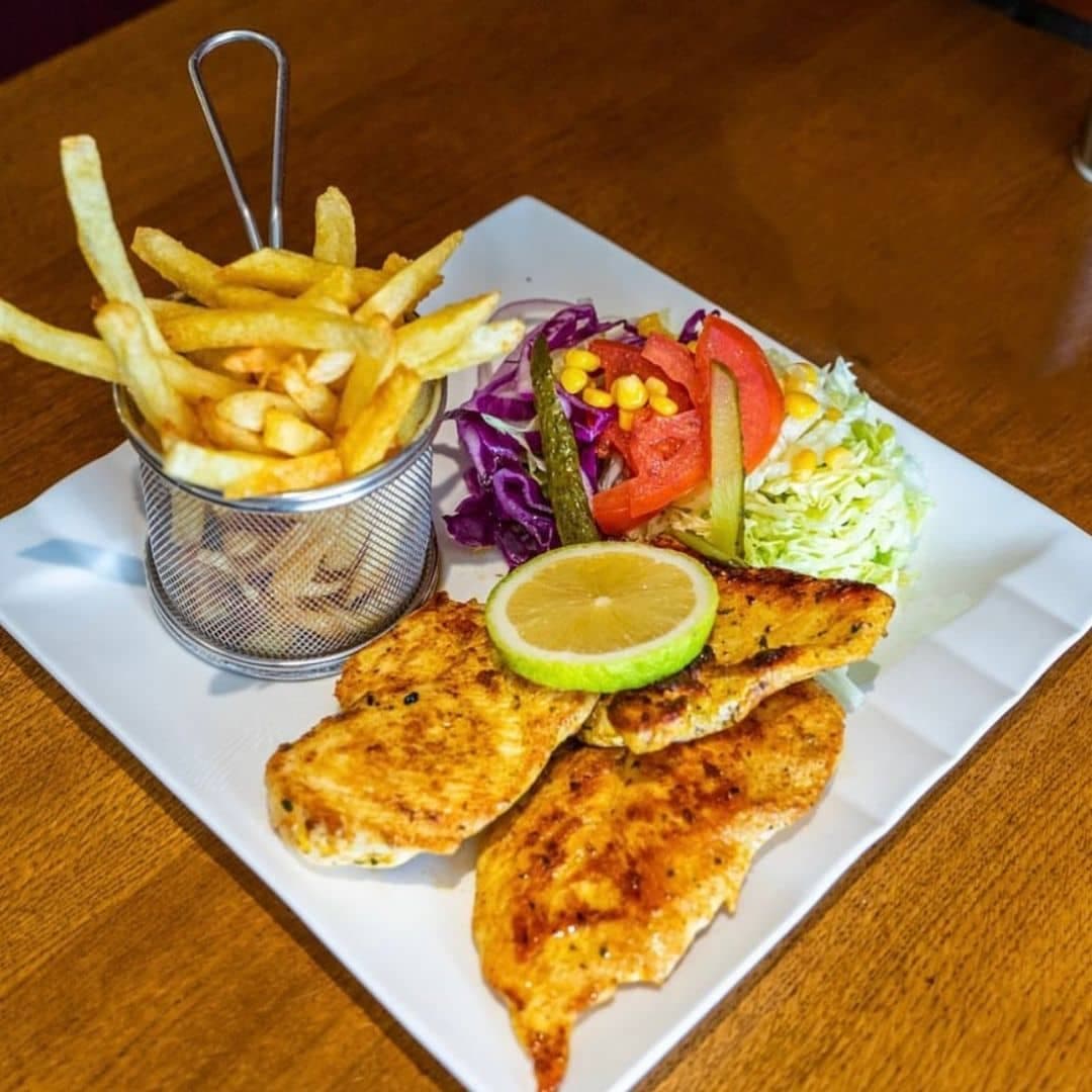 Plat Suprême de poulet grillé