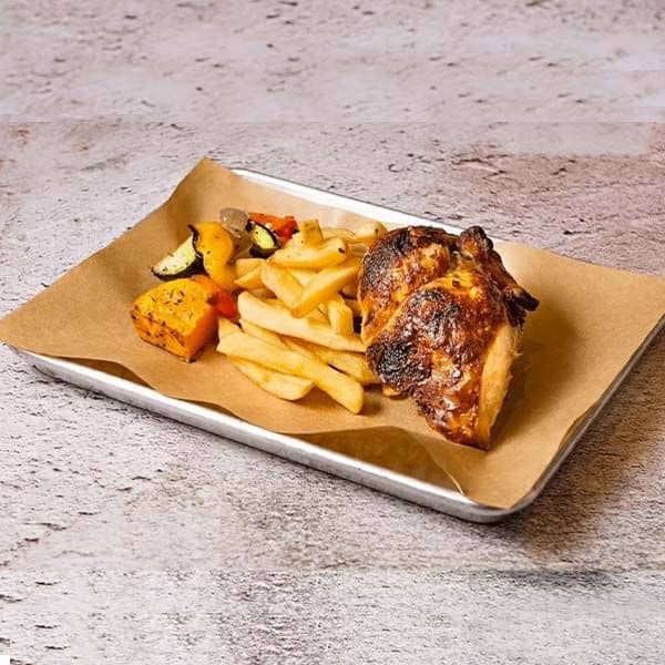 Morceau de poulet avec frites