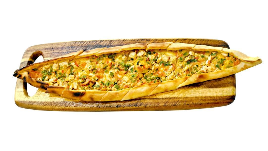 Tavuklu Pide