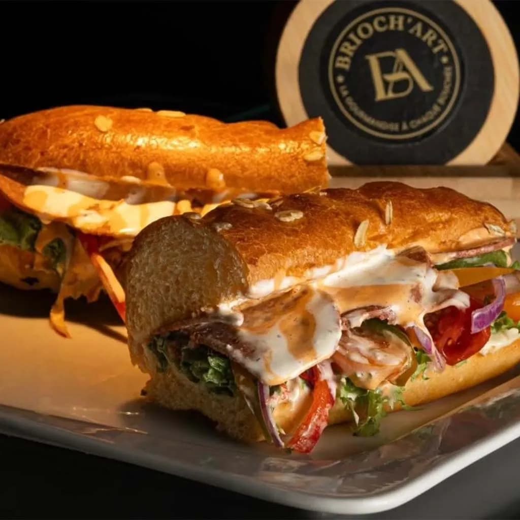 Sandwich composé charcuterie