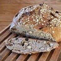 Pain aux Raisins secs et noix